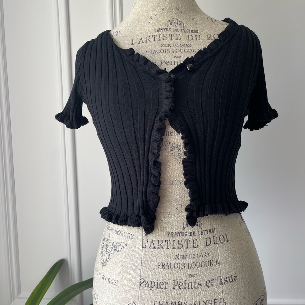 Black Ruffled Button-Up Top - Picture 2 of 4